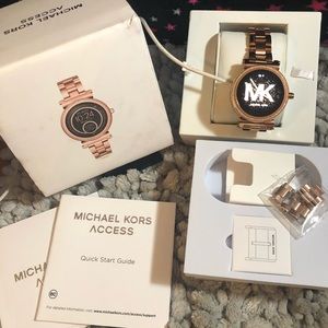 Michael Kors Access Watch (Rose Gold)